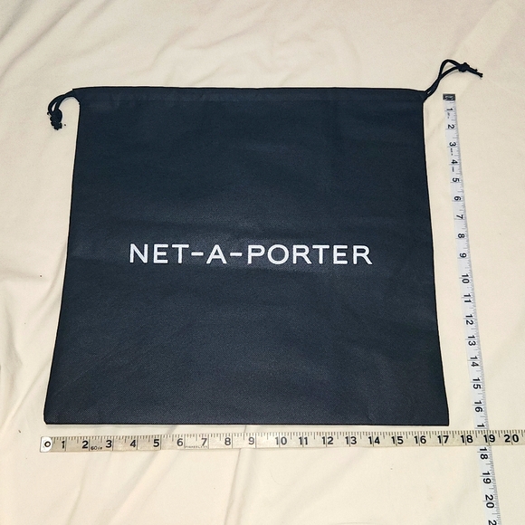 New NET-A-PORTER Dust Bag - Picture 3 of 3
